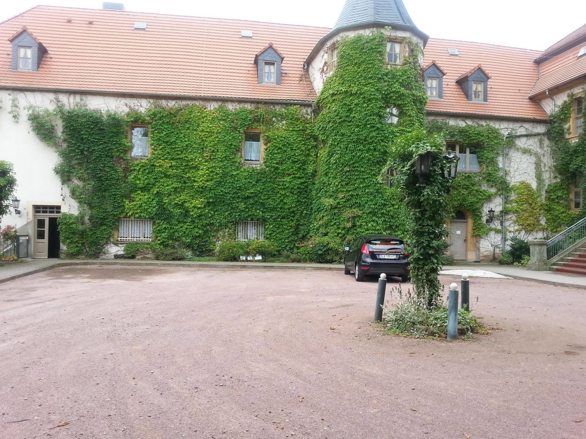 Stadtschloss Hecklingen*** Hecklingen  Zewnętrze zdjęcie